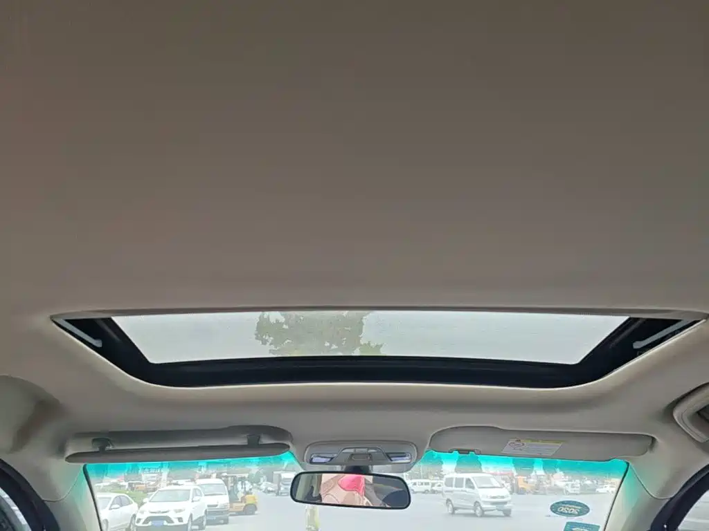 Geely Vision X3 — миниатюра 18