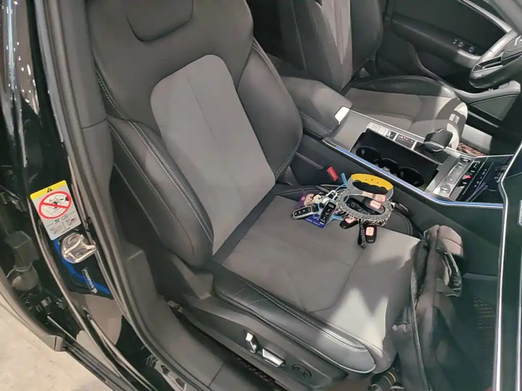 Audi A6L — миниатюра 25
