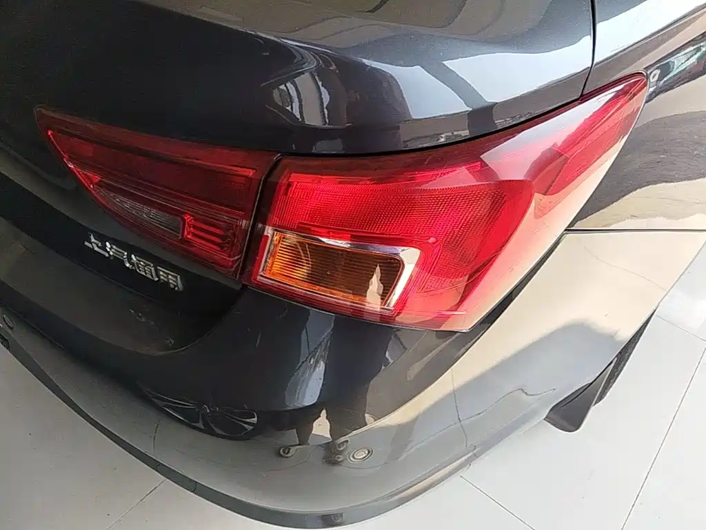 Buick Verano — миниатюра 8