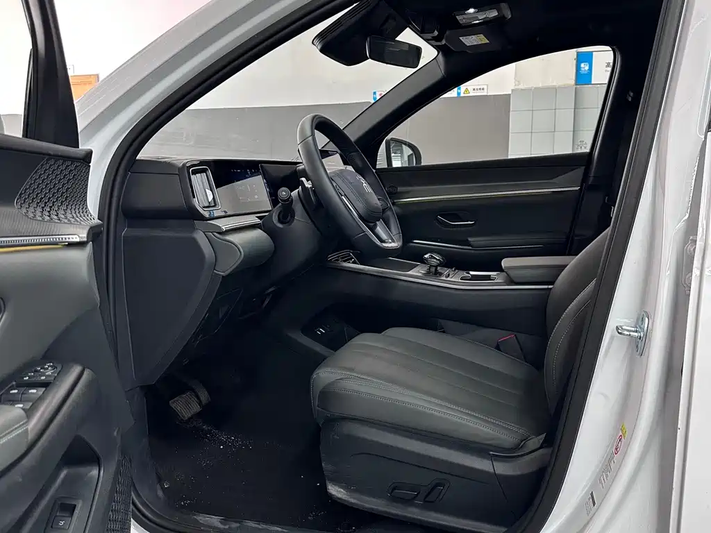 BYD Song Pro Pro 2025 Smart Drive DM-i 115KM