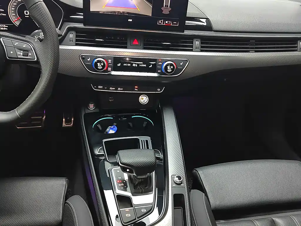 Audi A4L — миниатюра 7