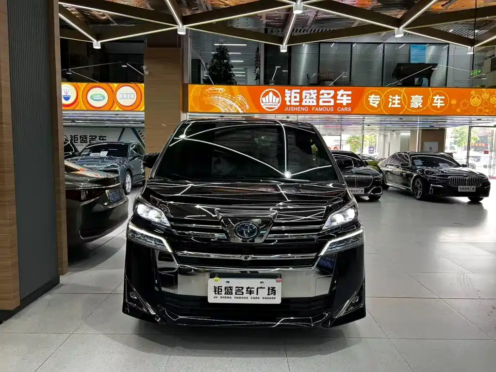 Toyota Vellfire — миниатюра 10