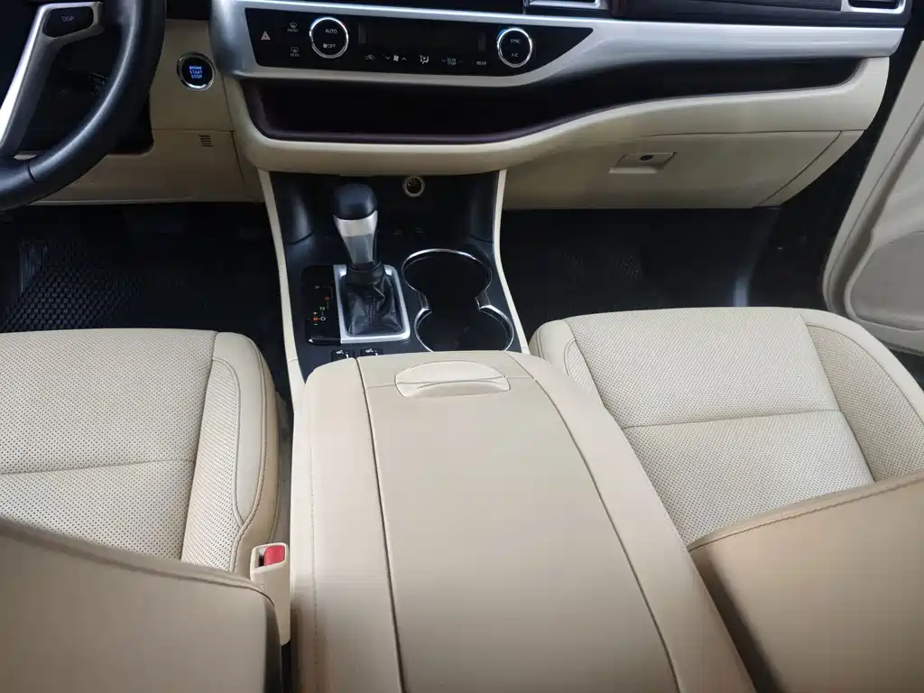 Toyota Highlander — миниатюра 14
