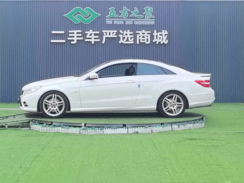 Mercedes-Benz E-Class (Import) — миниатюра 4