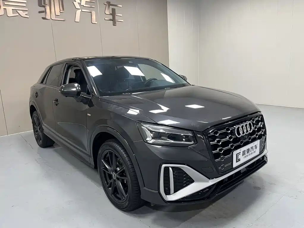 Audi Q2L — миниатюра 3