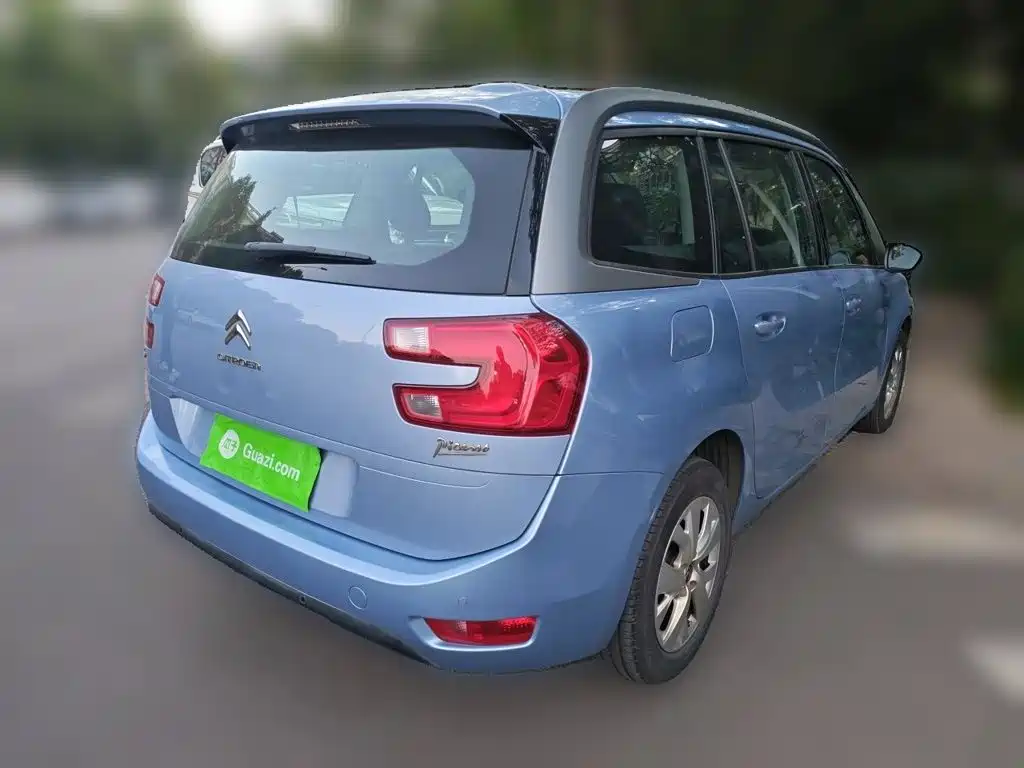 Citroen C4 Picasso — миниатюра 6