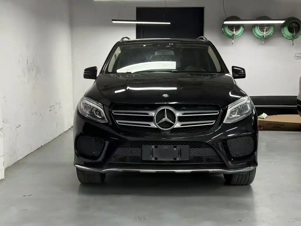 Mercedes-Benz GLE (Import) — миниатюра 2