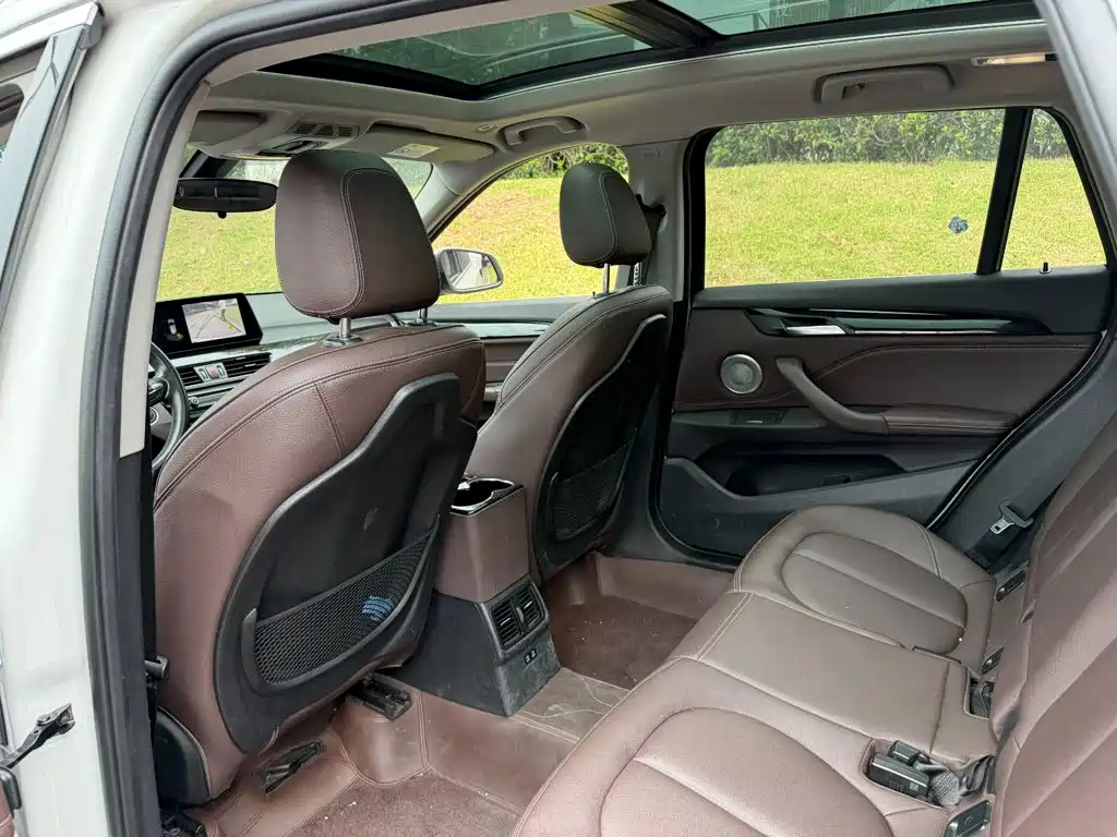 BMW X1 — миниатюра 11