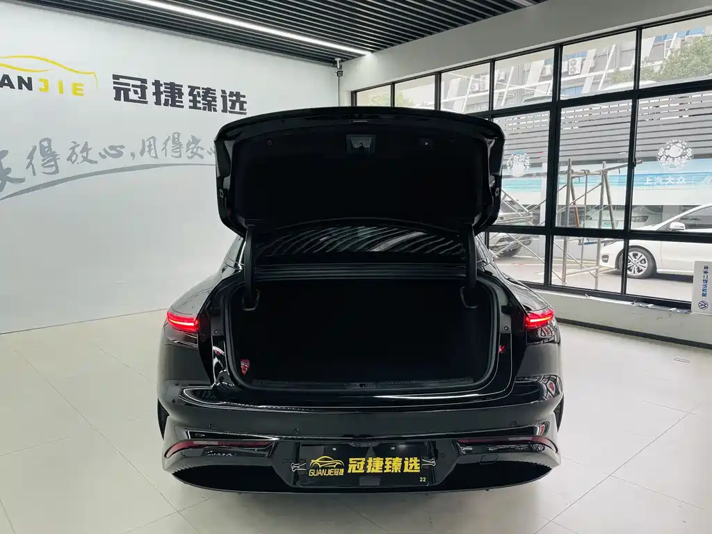 ZHIJI AUTOMOBILE ZHIJI L7