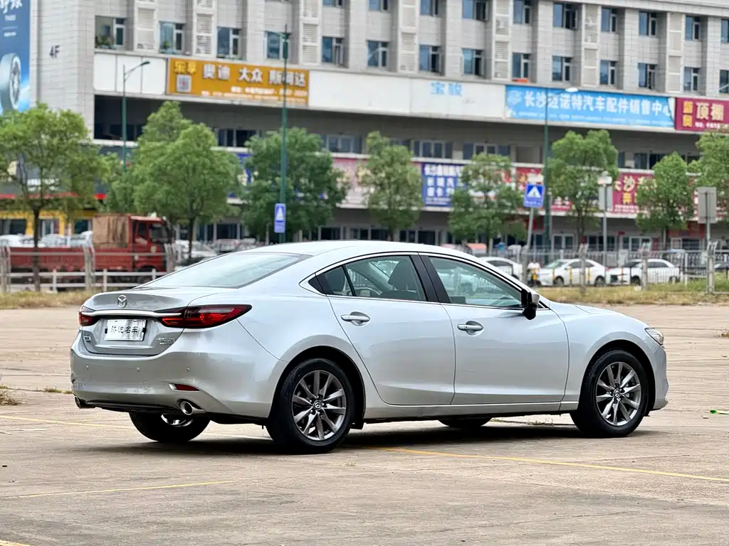 Mazda Atenza — миниатюра 5