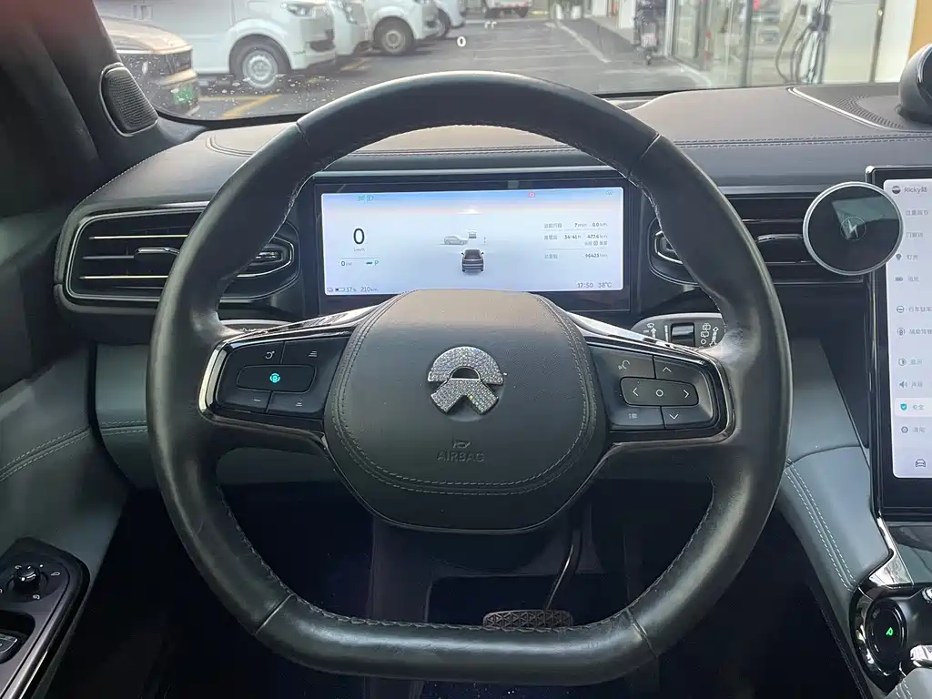 NIO ES8 — миниатюра 22