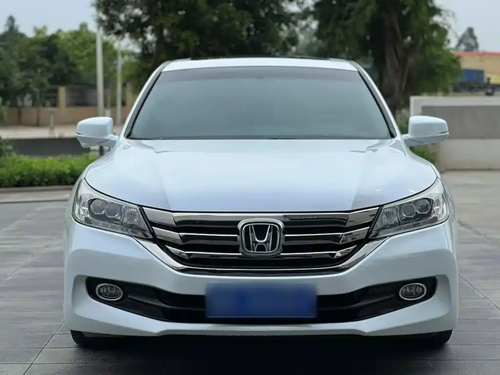 Honda Accord 2015 2.4L EX Luxury