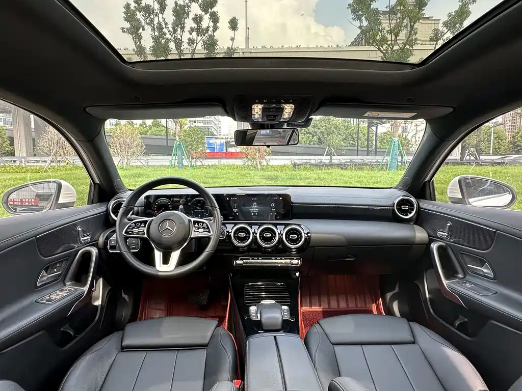 Mercedes-Benz A-Class — миниатюра 13