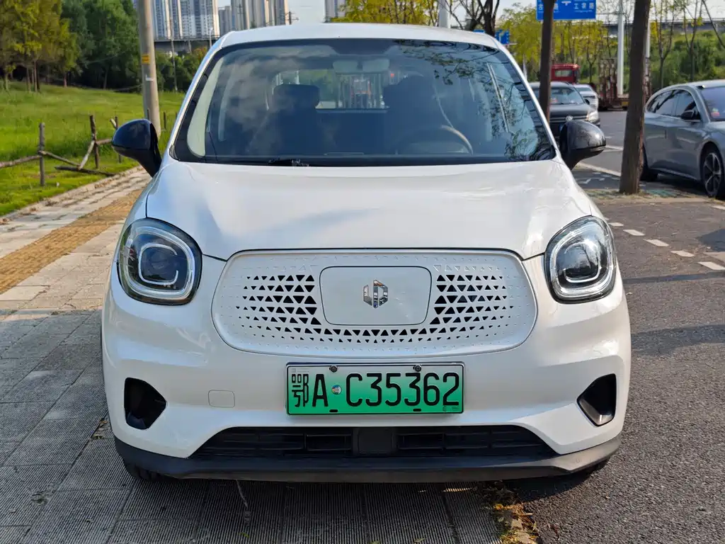 Leapmotor Leapmotor T03 — миниатюра 2