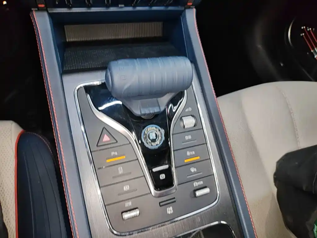 BYD Yuan Plus — миниатюра 14