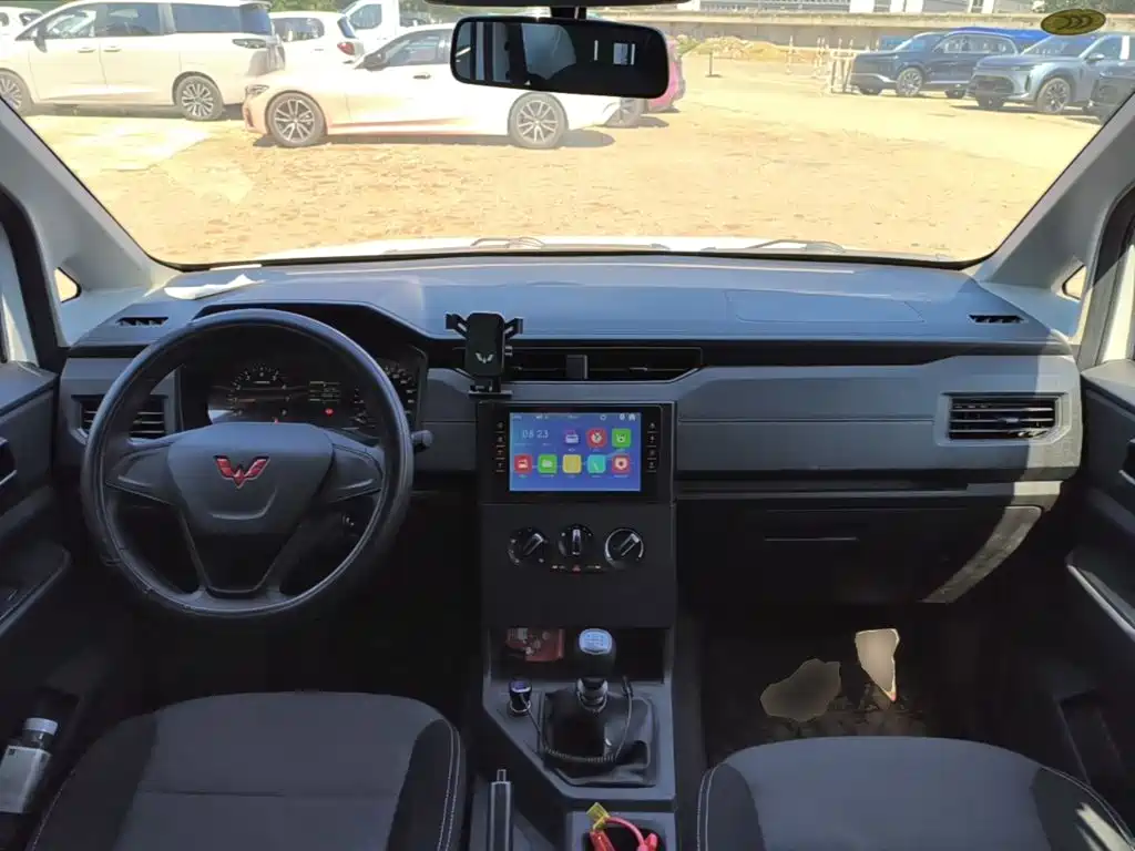 Wuling Hongguang PLUS — миниатюра 14