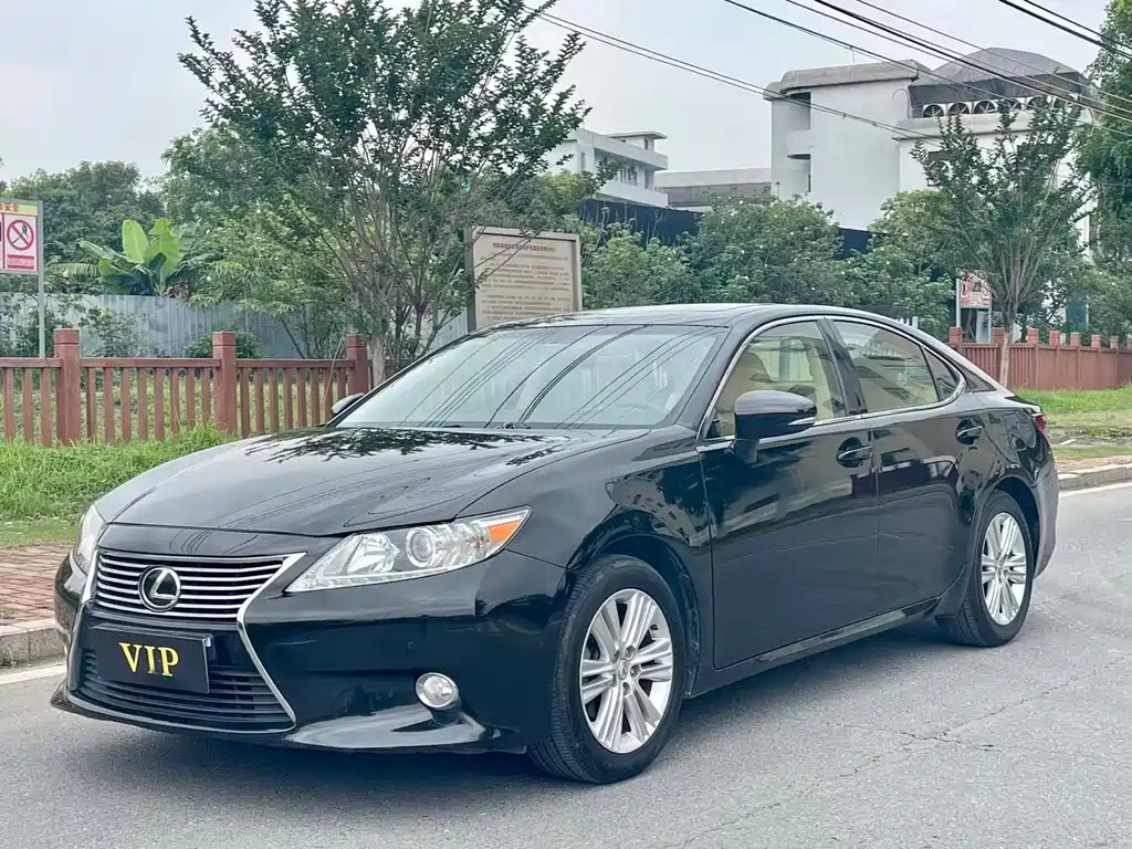Lexus ES 2014