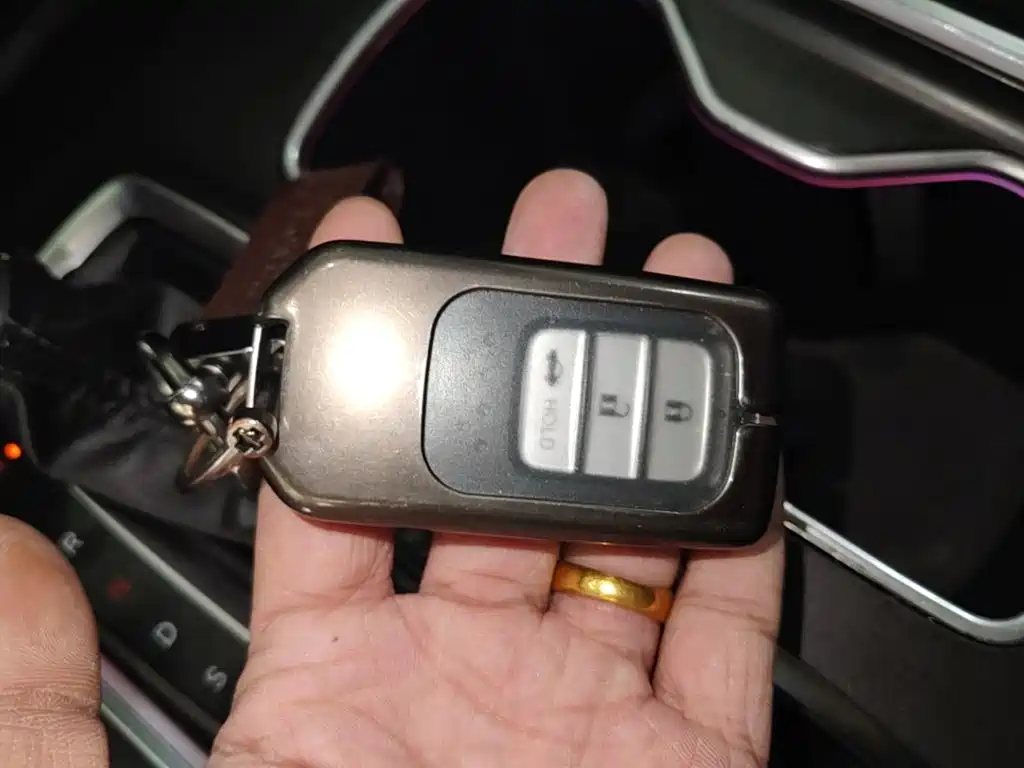 Honda Accord — миниатюра 9