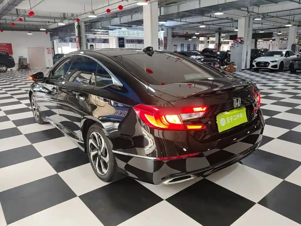 Honda Accord — миниатюра 5