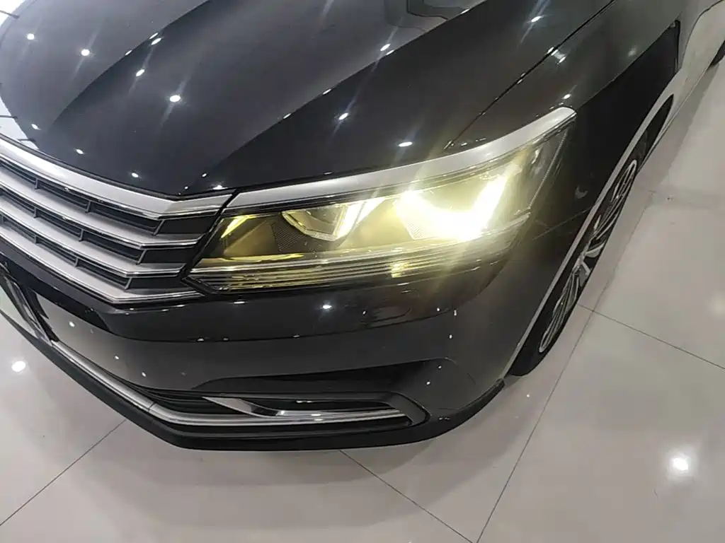 Volkswagen Passat — миниатюра 24