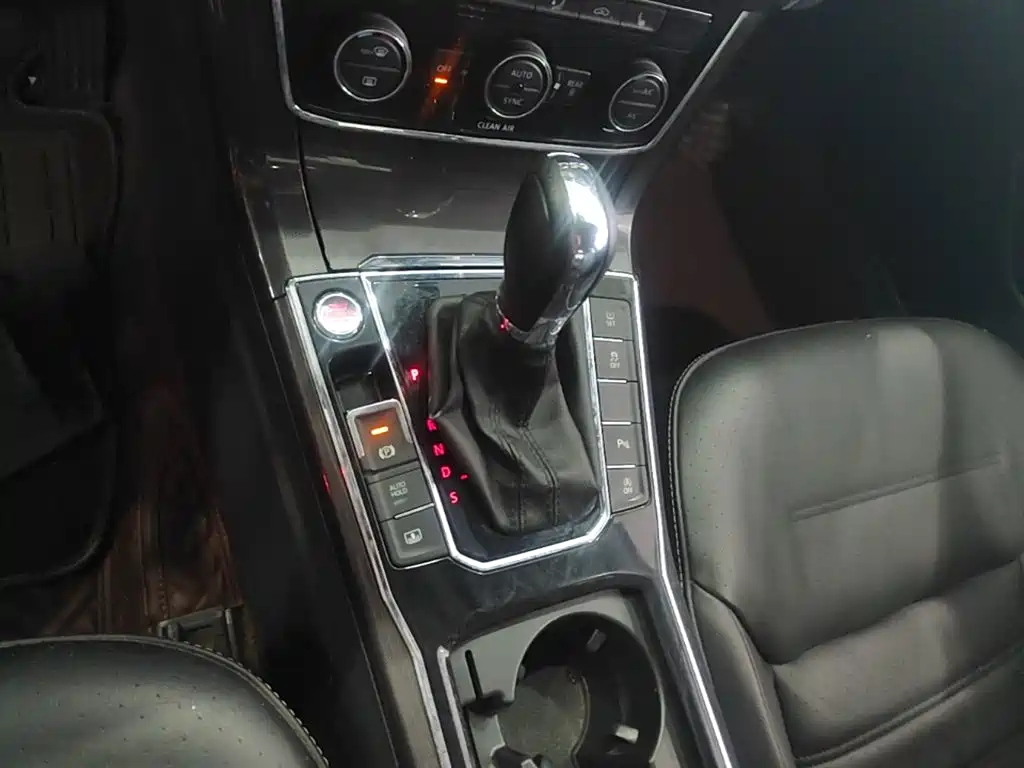 Volkswagen Passat — миниатюра 14