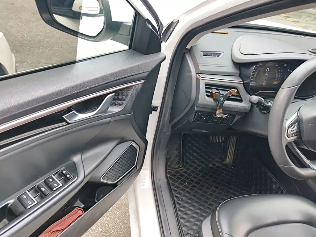 Geely Emgrand GL — миниатюра 17