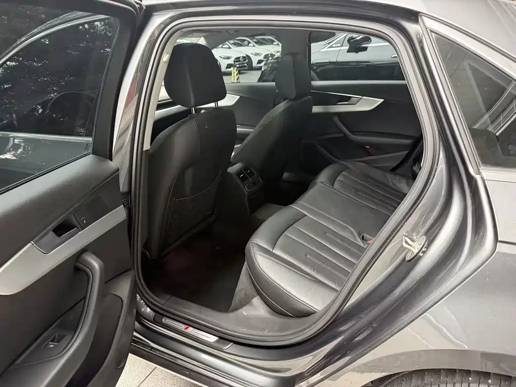 Audi A4L — миниатюра 7