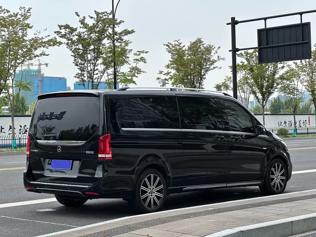 Mercedes-Benz V-Class — миниатюра 6