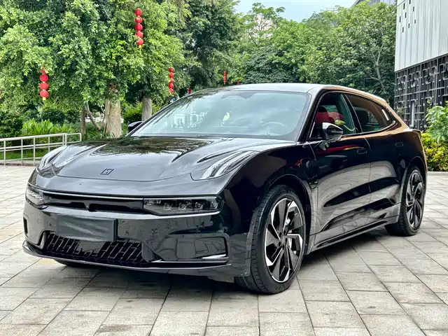 2023 Zeekr 001