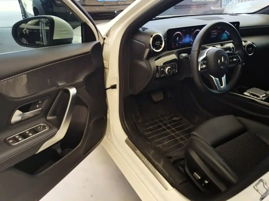 Mercedes-Benz A-Class (Import) — миниатюра 16