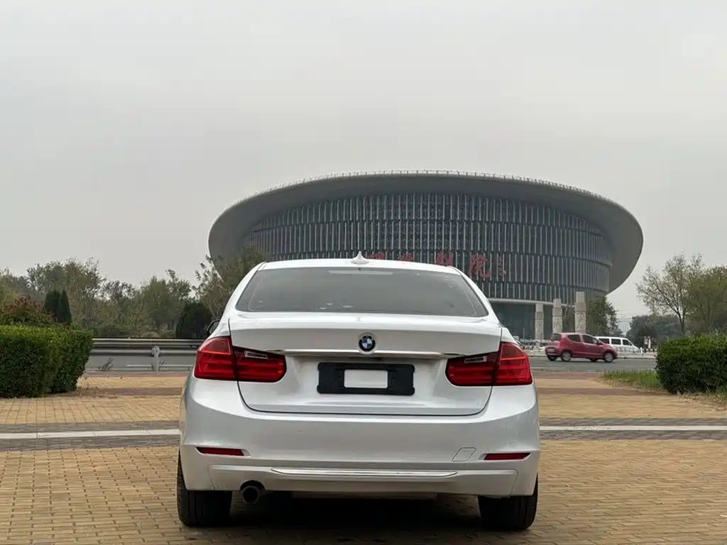 BMW 3 Series — миниатюра 5