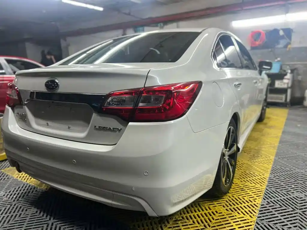 Subaru Legacy — миниатюра 5