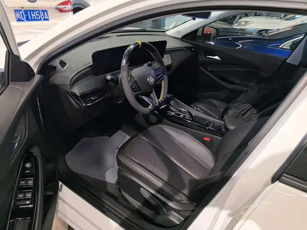 Buick Verano — миниатюра 21