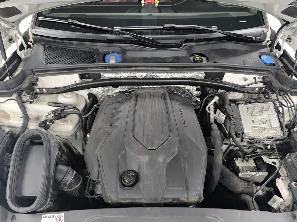 Porsche Macan — миниатюра 16