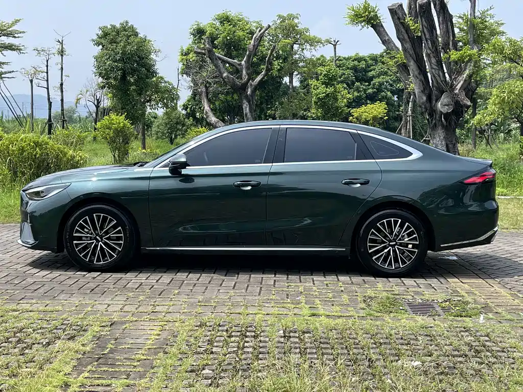 Geely Emgrand - фото 7