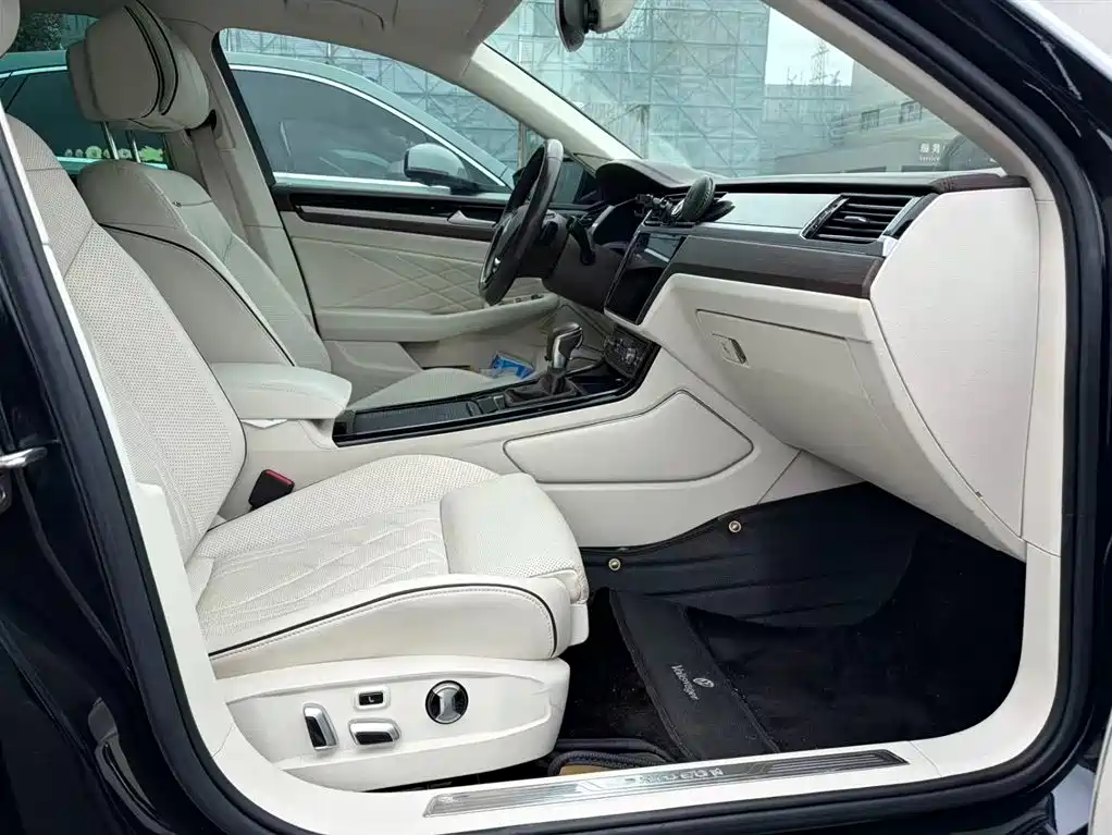 Volkswagen Phideon 2021 380TSI Luxury