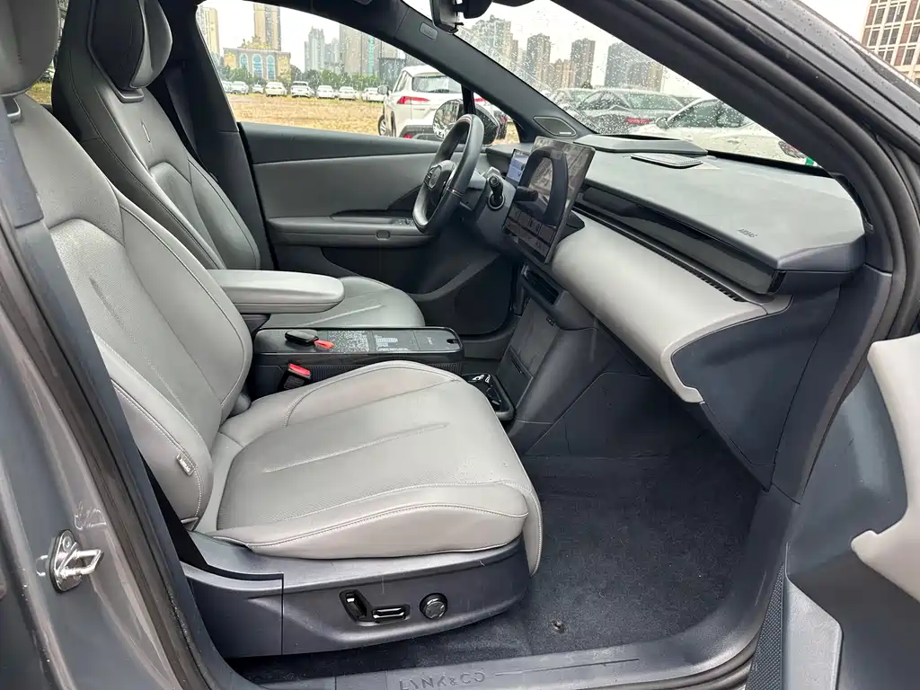 Lynk & Co Z20 — миниатюра 5