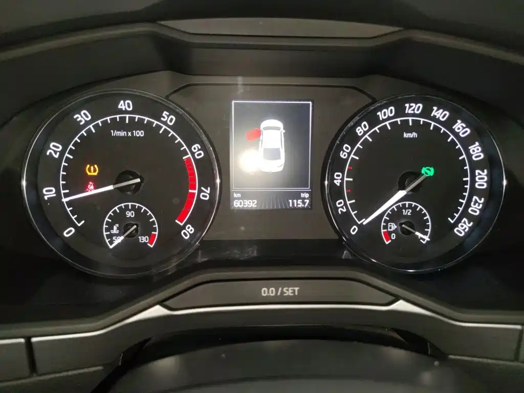 Skoda Superb — миниатюра 12