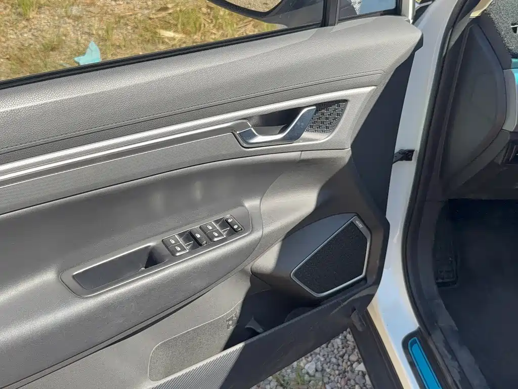 Geely Emgrand GS — миниатюра 11