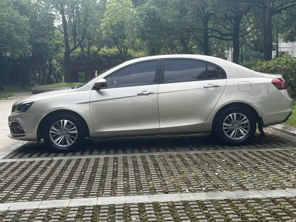 Geely Emgrand — миниатюра 4