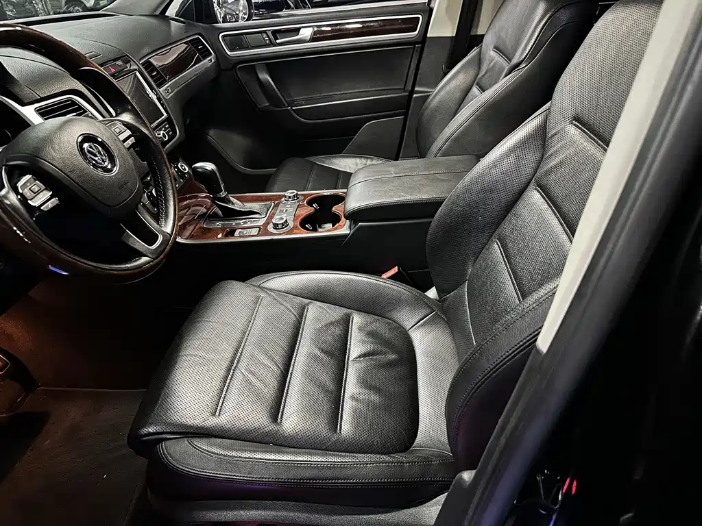 Volkswagen Touareg — миниатюра 5