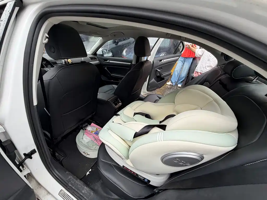 Volkswagen Lamando — миниатюра 4