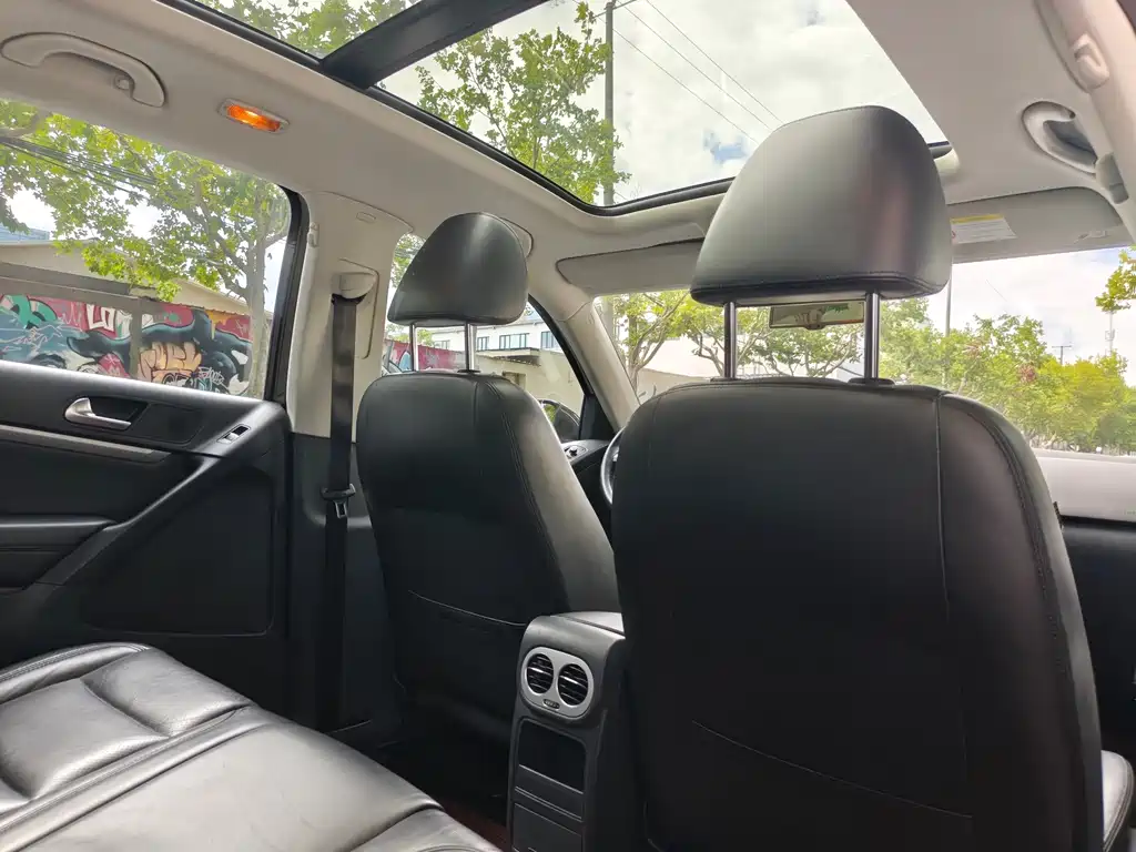 Volkswagen Tiguan — миниатюра 8