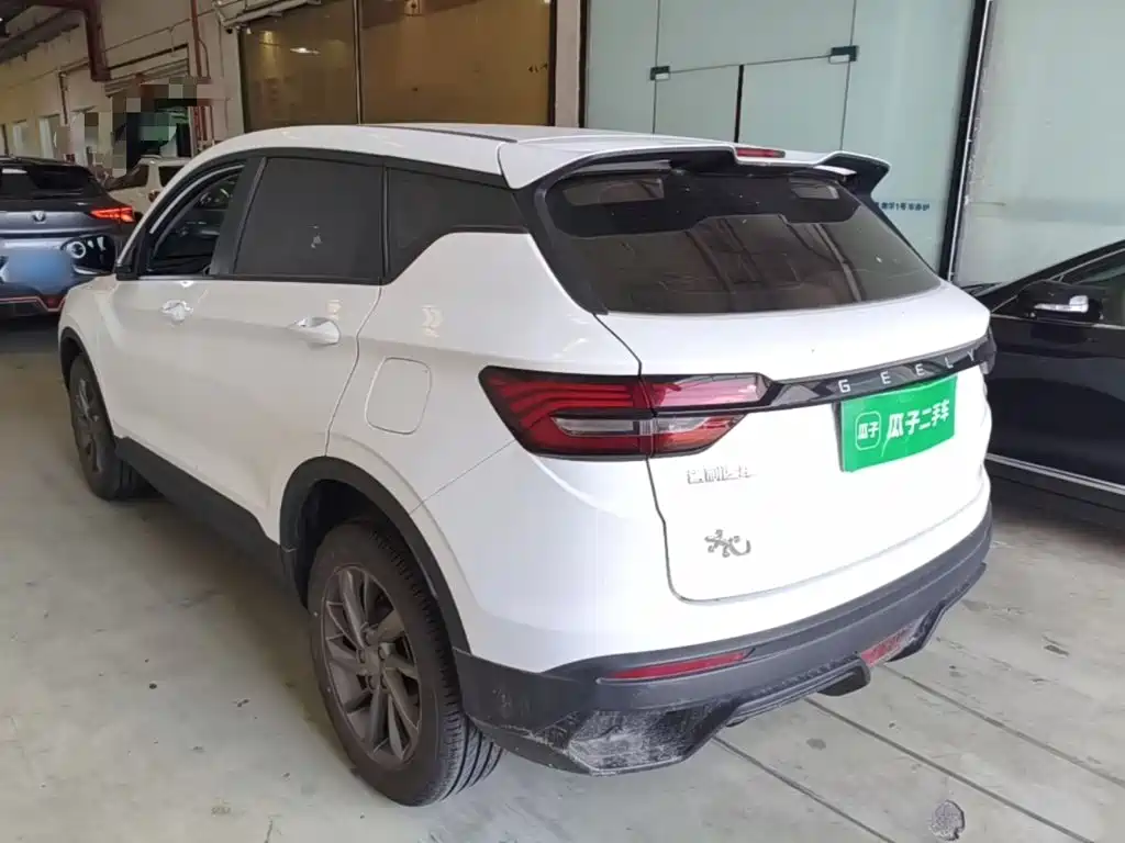 Geely Binyue — миниатюра 5