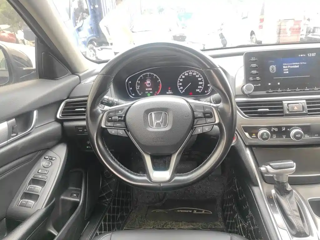 Honda Accord — миниатюра 11