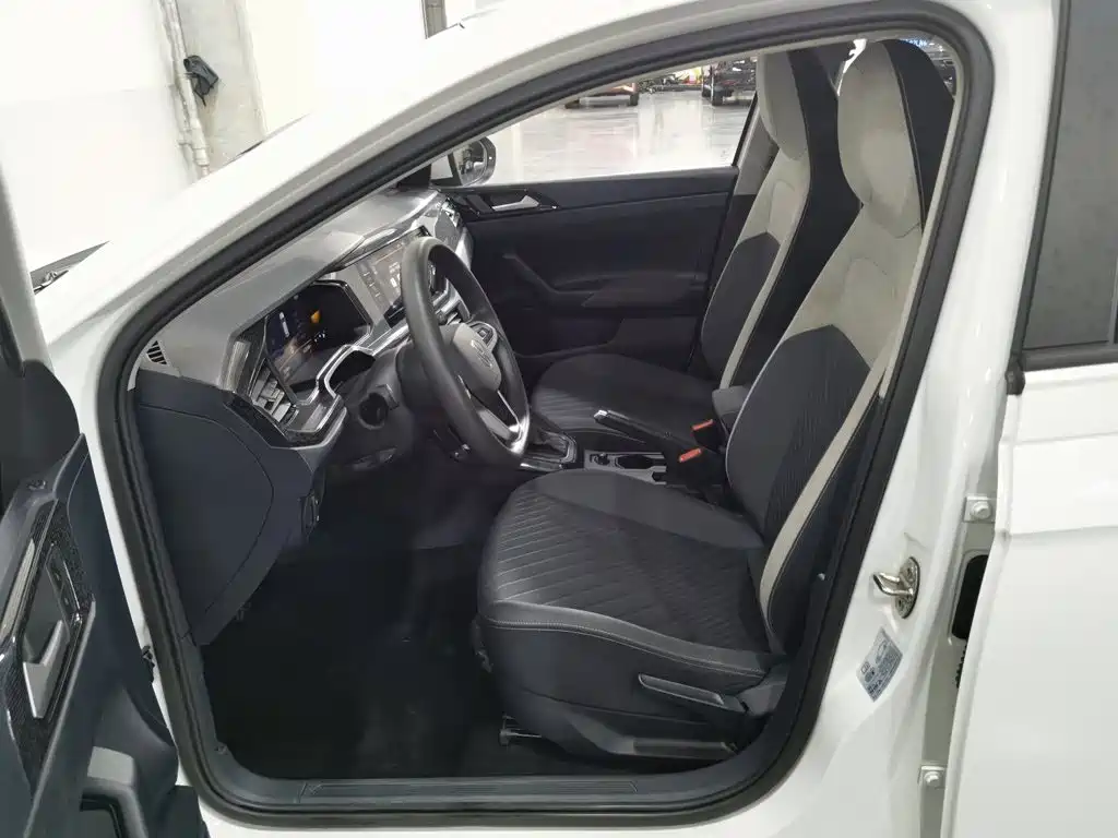 Volkswagen Lavida — миниатюра 10
