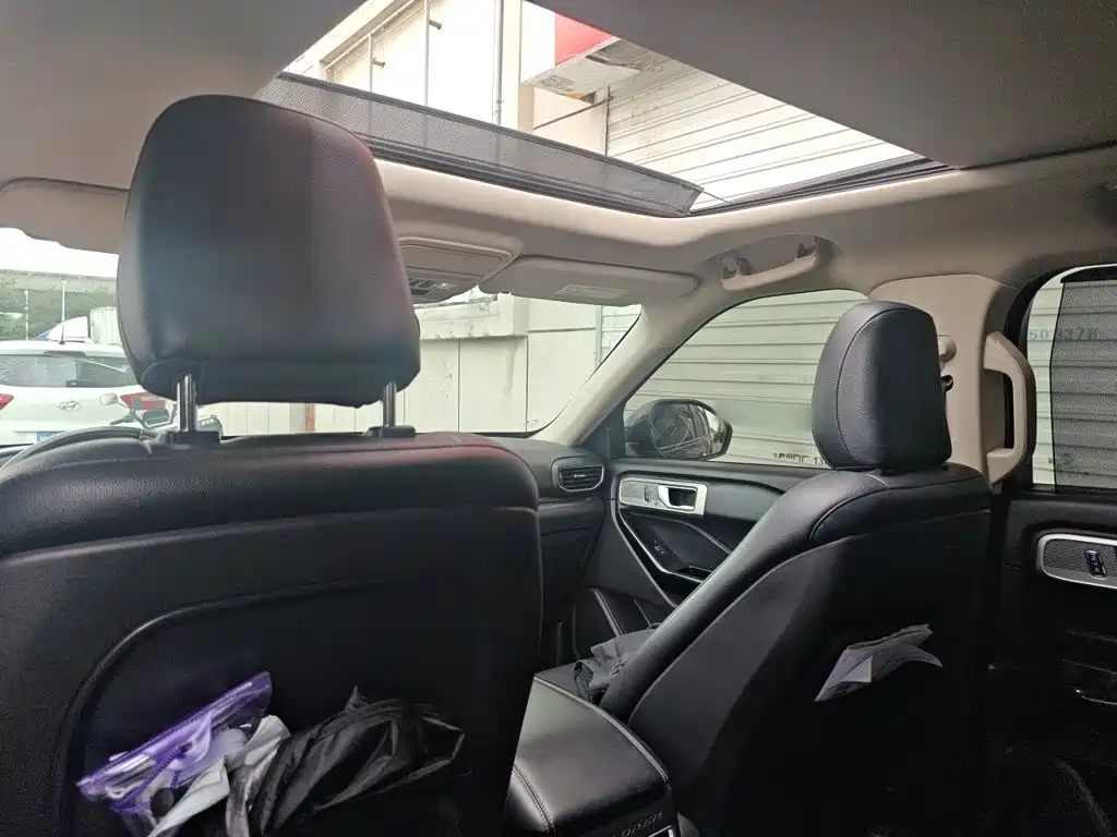 Ford Explorer — миниатюра 20