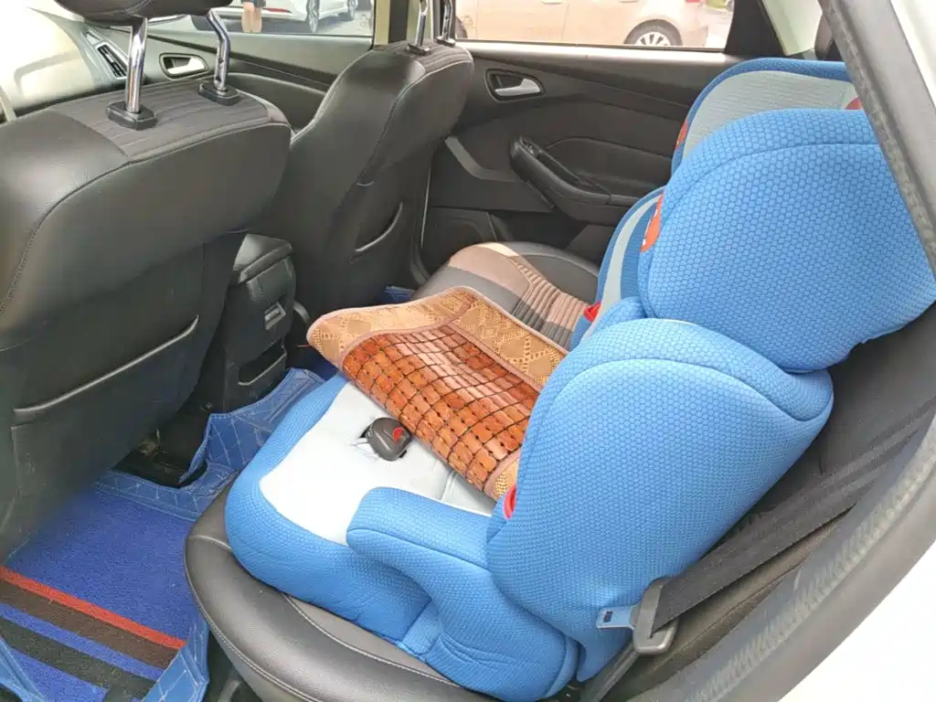 Ford Focus — миниатюра 22