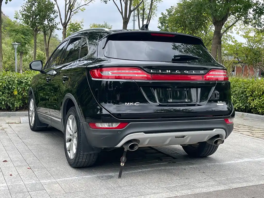 Lincoln MKC — миниатюра 4