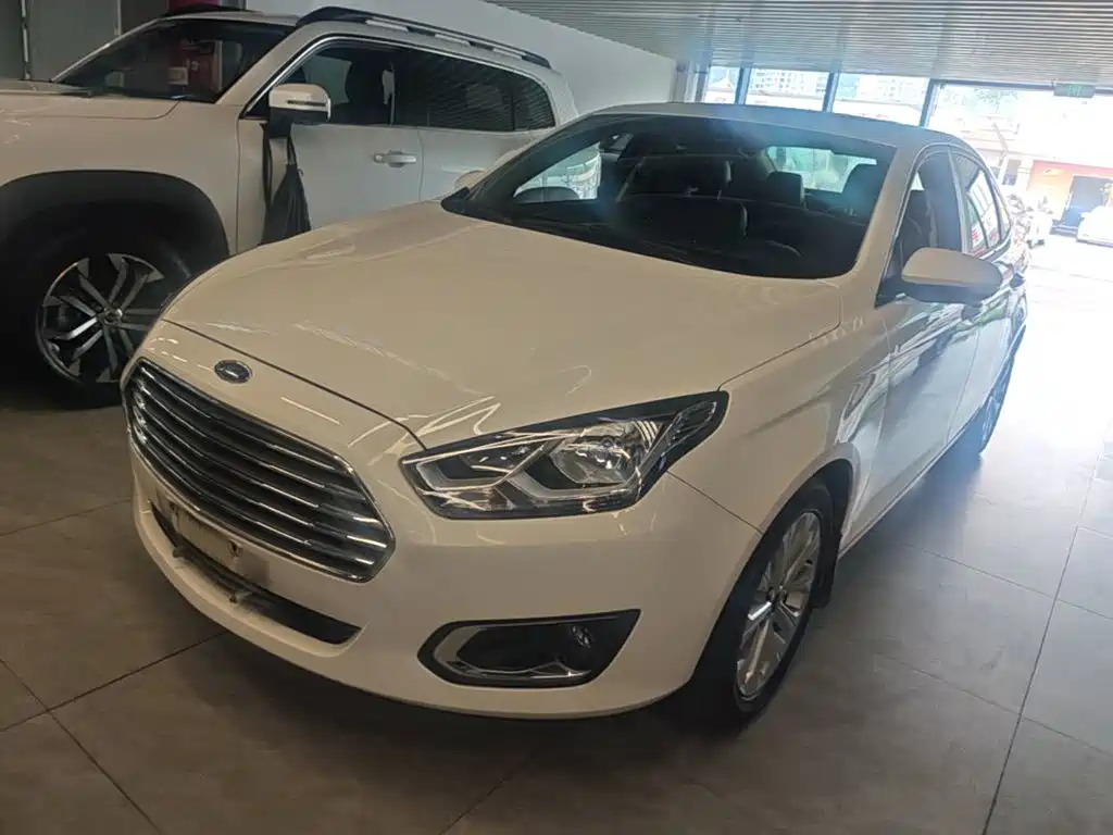 Ford Escort 2016